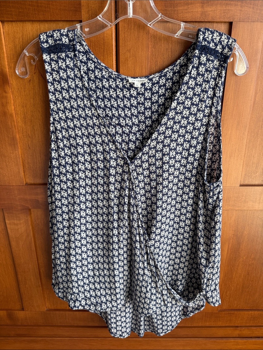En Crème  Navy and White Printed Top